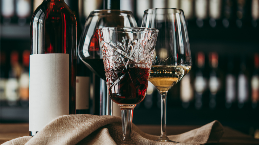 The Ultimate Guide to Muscat Wine: History, Varieties, and Pairing Tips